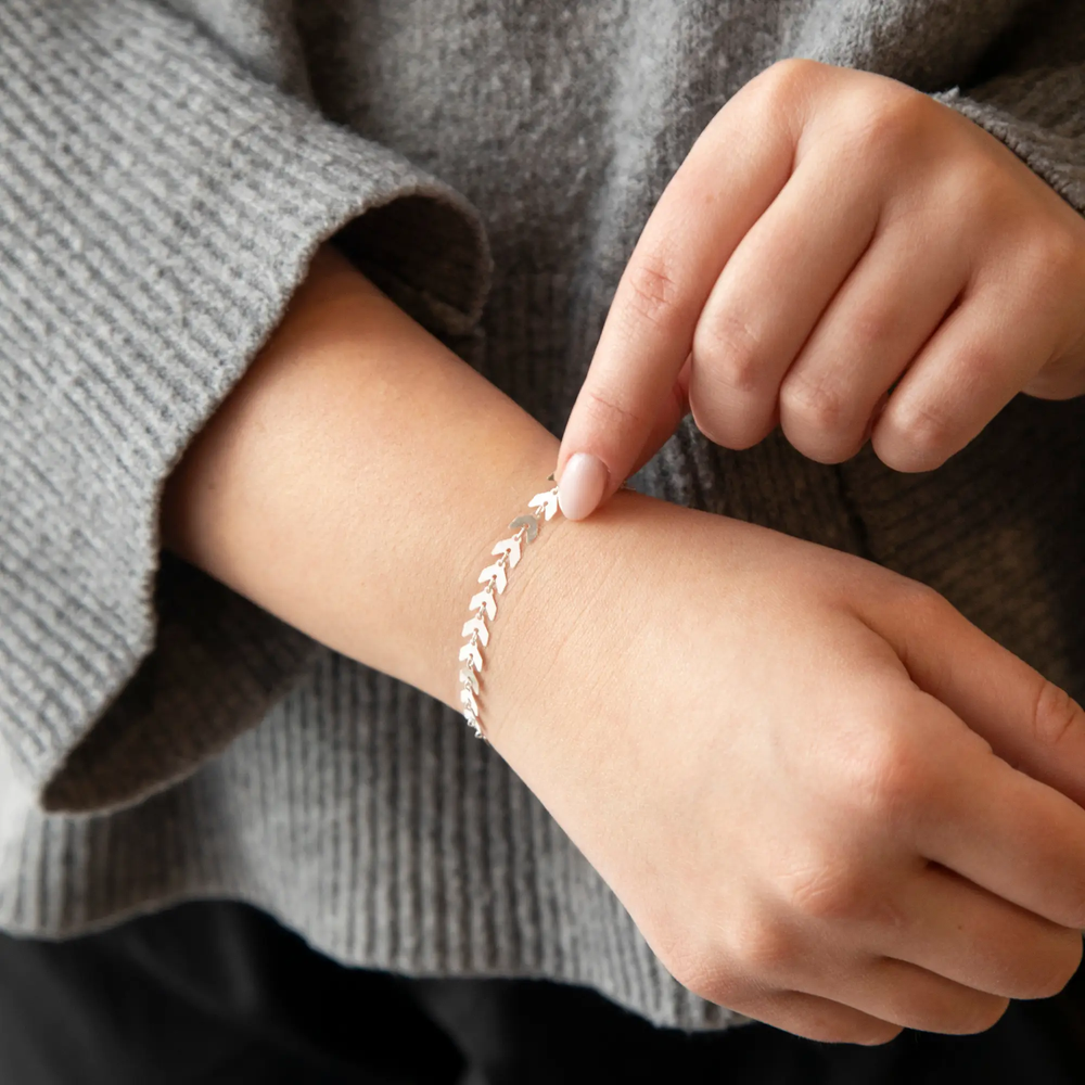Fiona Permanent Jewelry Chain, Continuous Arrow Elements, Available in Sterling Silver by Sunstone Welders