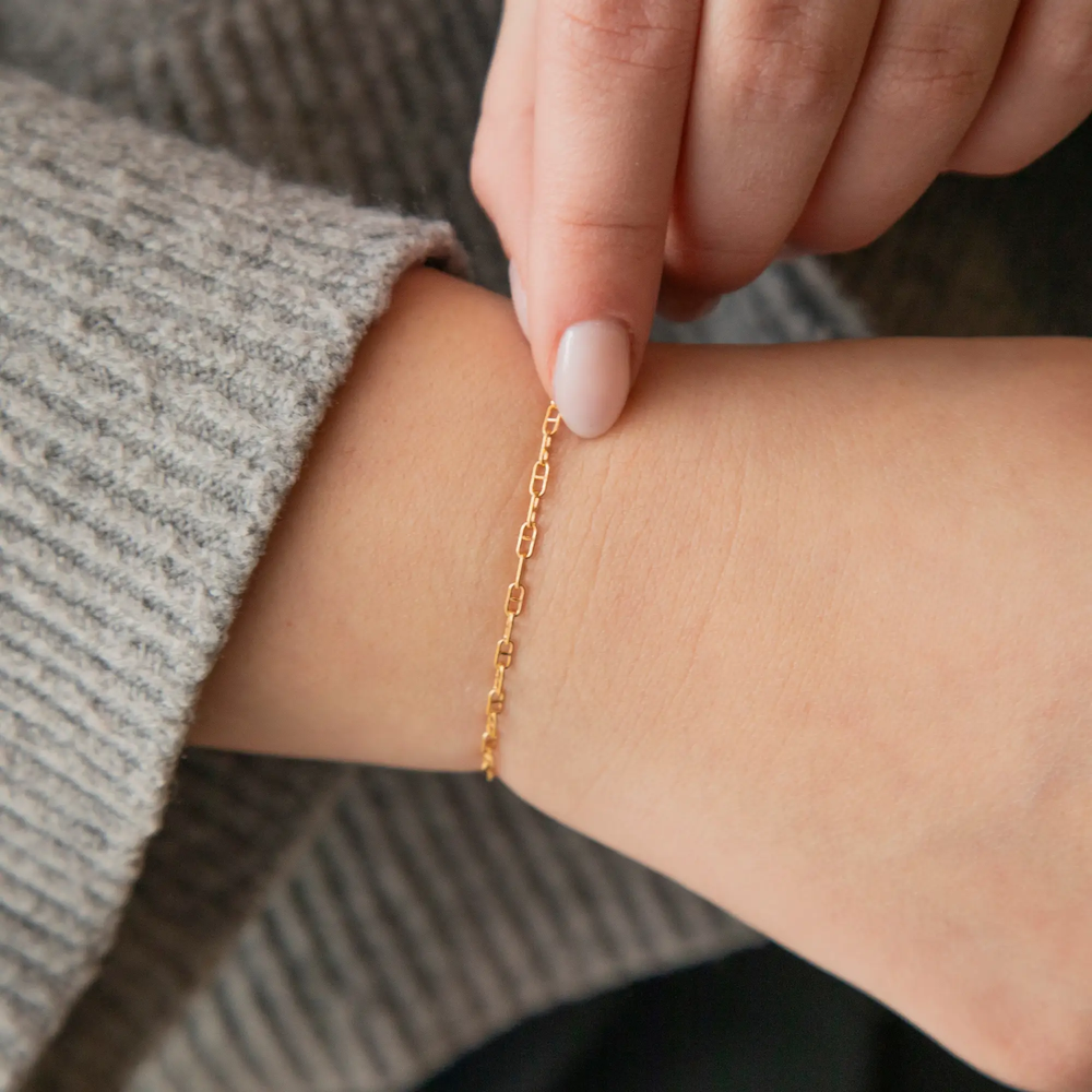 Karla Permanent Jewelry Chain, Mariner Links, Available in Silver and Gold Filled by Sunstone Welders
